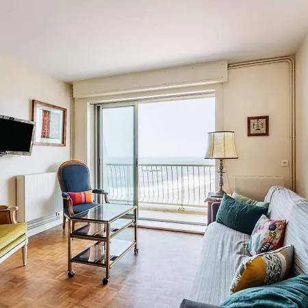Appartement Au Cœur De Avec Balcon Vue - Fr-1-3-499 *