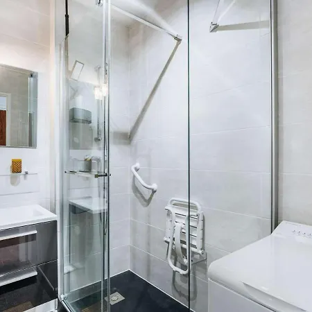 Appartement Au Cœur De Avec Balcon Vue - Fr-1-3-499 Biarritz